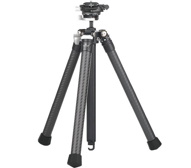 Marsace XT15II 旅行登山碳纖維三腳架，建議售價 8,543 元，開幕活動價 5,280 元。