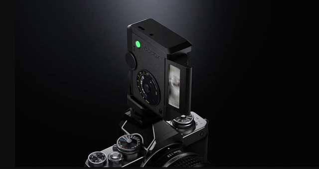 橫拍豎拍補光都沒問題！神牛發表全新 Godox Lux Junior II 復古機頂閃光燈